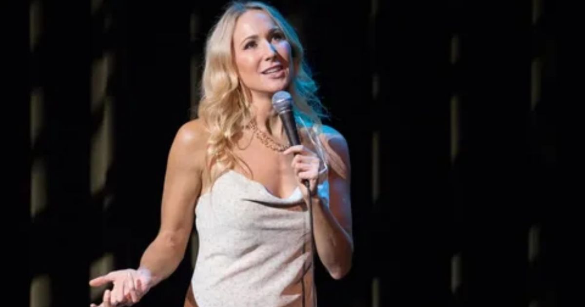 Nikki Glaser Net Worth